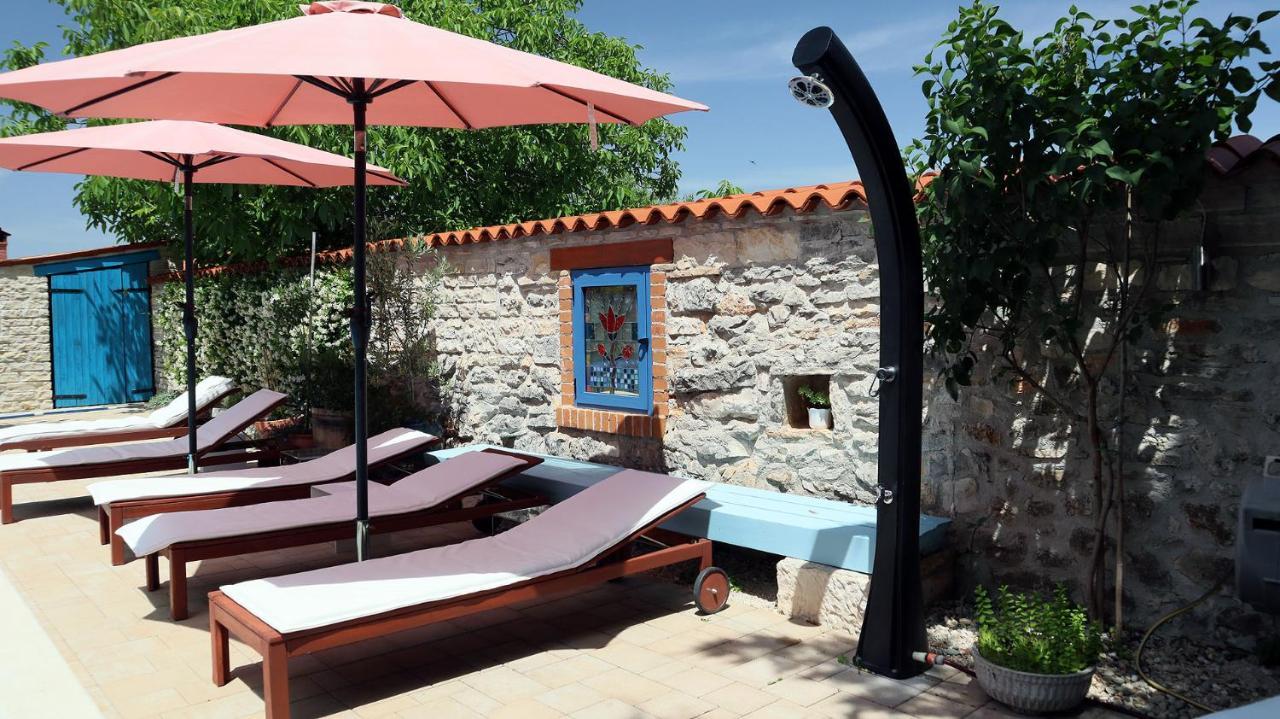 "Art House" Rovinj-Holiday, Holiday Home To Rent Rovinjsko Selo Exterior photo